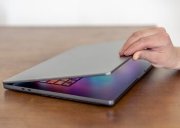 Modern Standby rozładowuje laptop podczas uśpienia – co można zrobić?